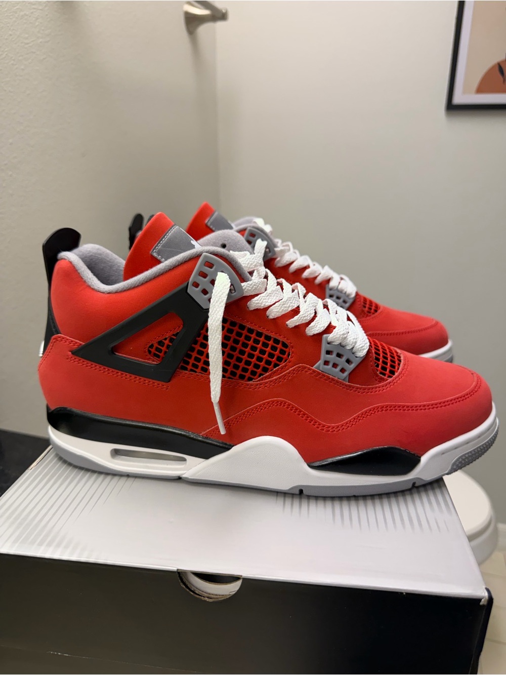 Jordan 4 Retro ‘ Toro Bravo’ 2026 Men’s Size 12 - Picture 2 of 14